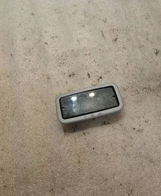 Volkswagen Polo Front seat light 6N0947105F