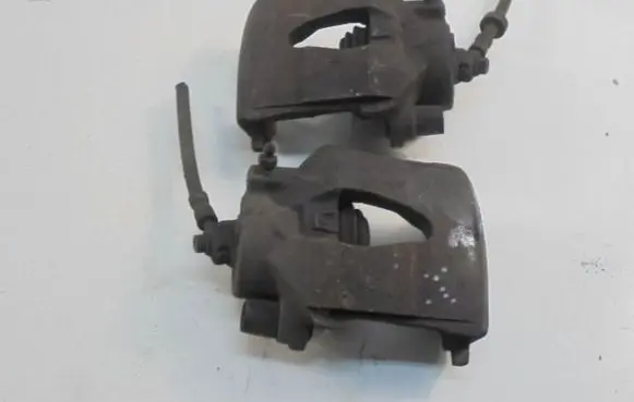 Skoda Octavia Mk2 (1Z) Front brake caliper 