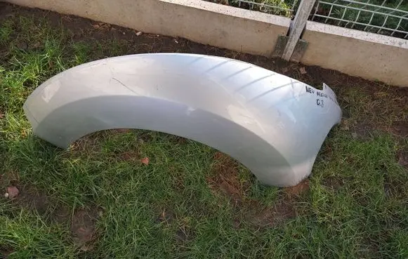 Volkswagen New Beetle Rear bumper corner part panel trim 8c0821305j