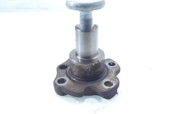 Audi Q2 - Stub axle 