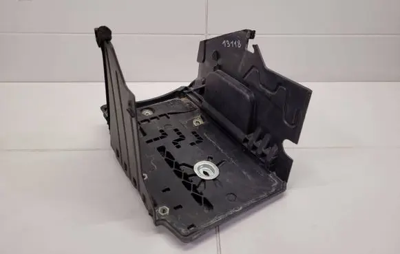 Volvo XC70 Battery tray 31299569