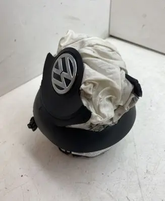 Volkswagen Scirocco Steering wheel airbag 1K8880201