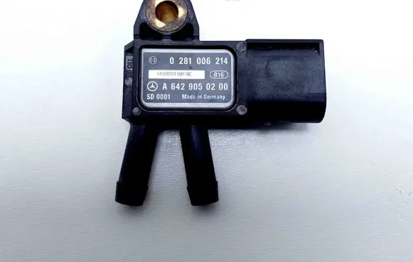 Mercedes-Benz GLA W156 X156 Exhaust gas pressure sensor 0281006214 A6429050200