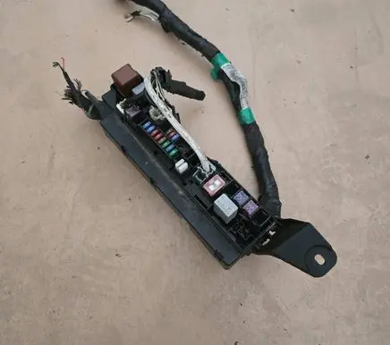 Toyota Corolla Verso AR10 Fuse box set