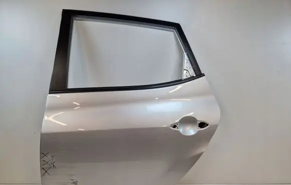 Hyundai ix20 Rear door