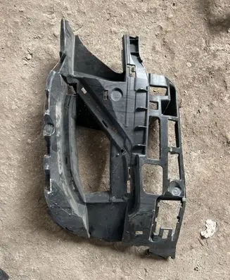 BMW M8 F91 F92 G14 G15 Front bumper mounting bracket 8074787