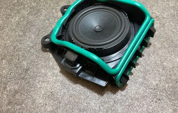 BMW 3 G20 G21 Subwoofer speaker 19815910 72401 2622565