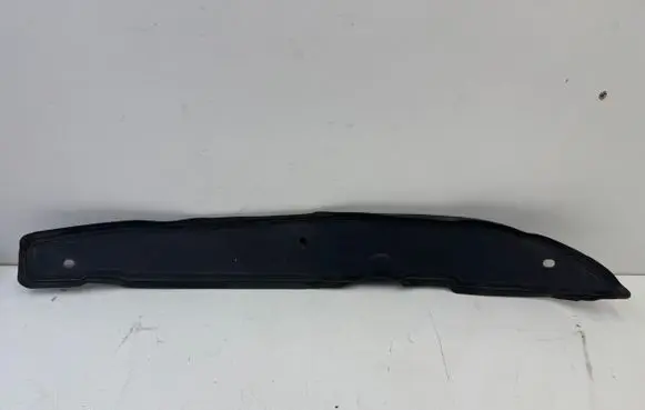 Maserati Levante Fender end trim 670032469