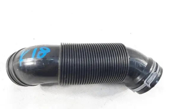 Seat Ibiza IV (6J,6P) Air intake hose/pipe 6R0129684C