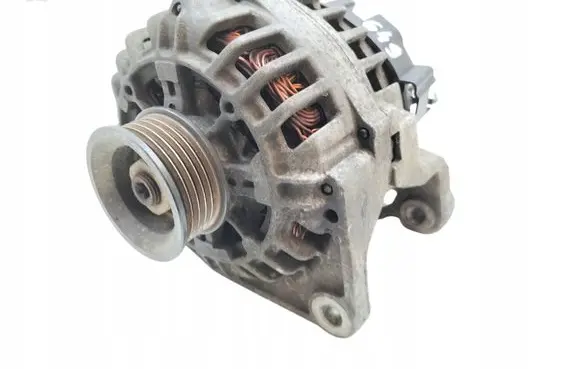 Volkswagen PASSAT B5.5 Generator/alternator 06B903016D
