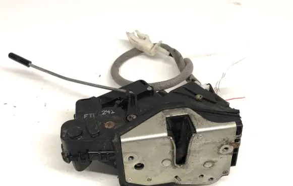 BMW 3 E46 Front door lock