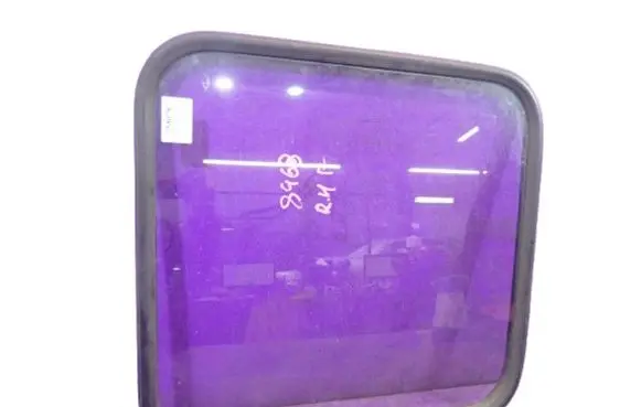 Fiat Ducato Front door window glass four-door 