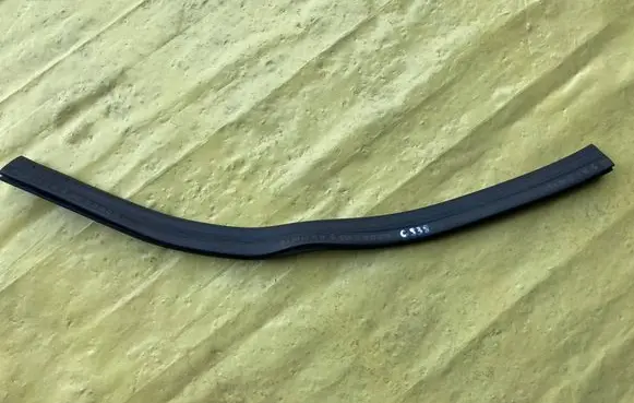 Mercedes-Benz C AMG W204 Engine compartment rubber A2046280198
