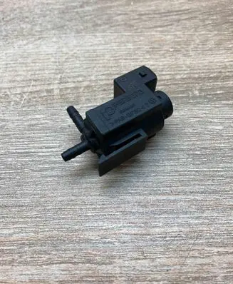 BMW 5 E60 E61 Turbo solenoid valve 1742712 72234100