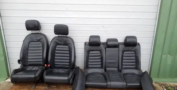 Seat set