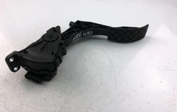 Skoda Fabia Mk1 (6Y) Accelerator throttle pedal 6Q1721503M