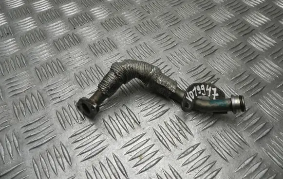 BMW 3 E90 E91 Oil fill pipe 7582800 VD19947
