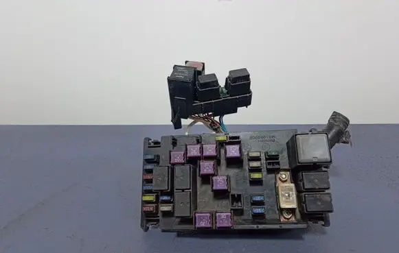 Subaru Legacy Fuse box set 82241AG070