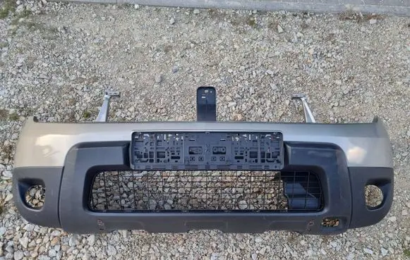 Dacia Duster Front bumper 620220025R zd-wlkp620220025R