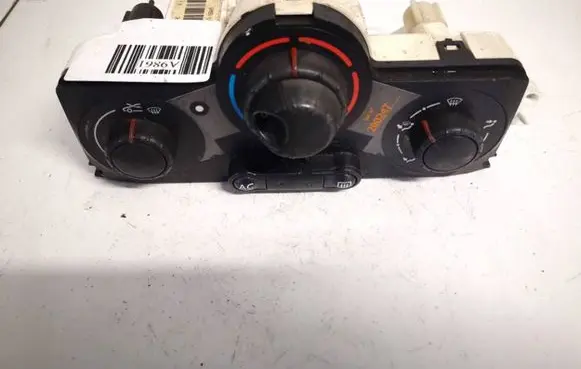 Renault Megane II Climate control unit f666445v