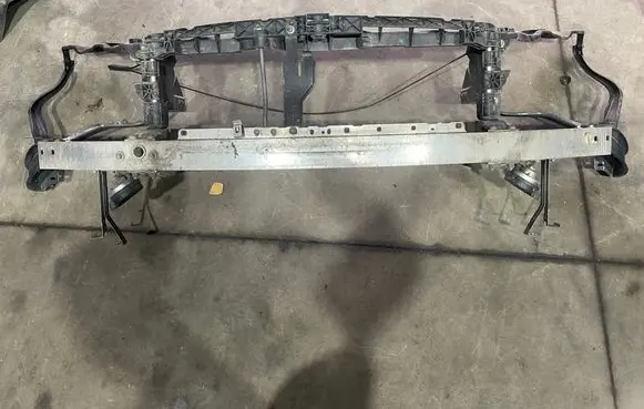 Mercedes-Benz E W212 Radiator support slam panel A2126200072