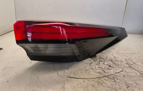 Toyota C-HR II Rear/tail lights 81550F4200