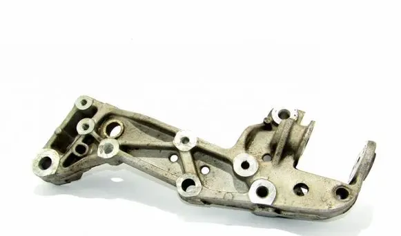 Volkswagen Golf V Engine mounting bracket