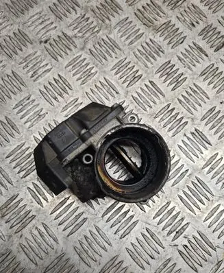Volkswagen Touran I Throttle valve 03G128063A