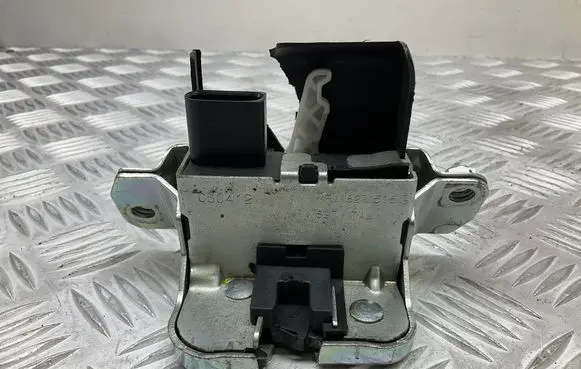 Seat Alhambra (Mk2) Tailgate/trunk/boot lock/catch/latch 7P0827505G