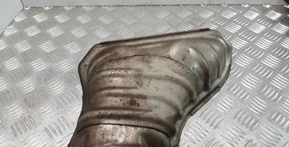 Toyota Prius (XW20) Exhaust heat shield