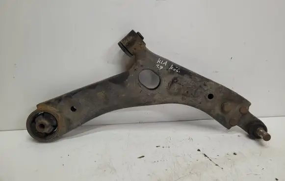 KIA Sportage Front lower control arm/wishbone