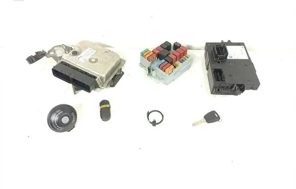 Fiat Ducato Engine ECU kit and lock set 55271527 BC0122040D FCAECUBDY9DF