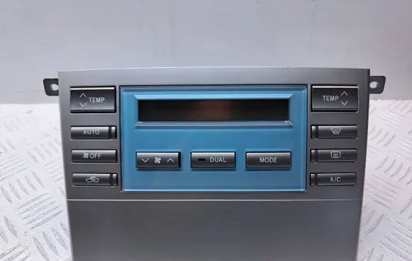 Toyota Corolla Verso AR10 Climate control unit 559020F020 559000F040