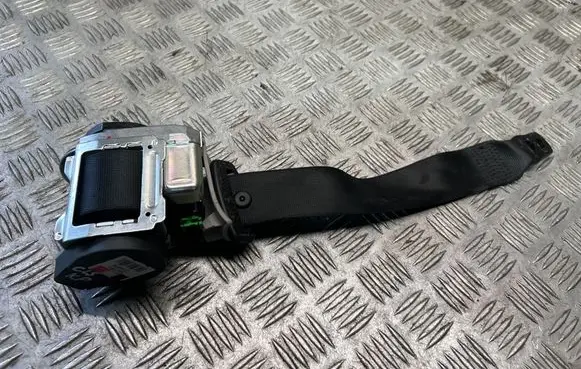 Mercedes-Benz CLS C219 Rear seatbelt 602953000