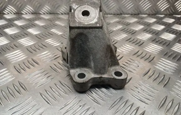 Audi A6 S6 C6 4F Engine mounting bracket 4F0199307AA