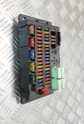 Mini One - Cooper R50 - 53 Fuse module 518030317