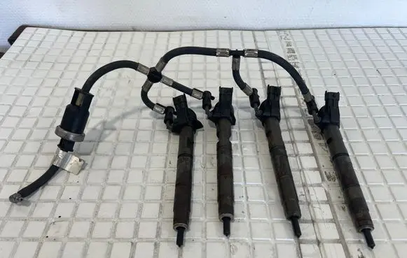 Toyota Urban Cruiser (XP110) Fuel injectors set 2367033050 081020 0445116