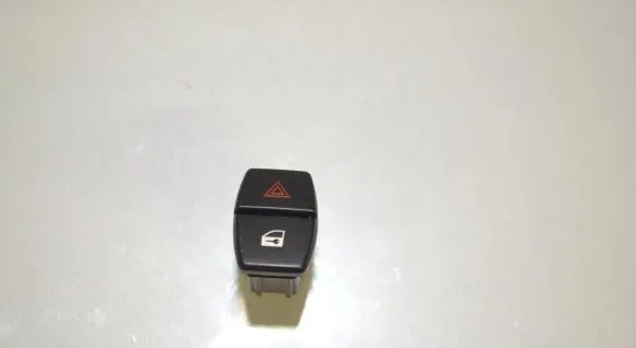 BMW 5 F10 F11 Hazard light switch 9161896 61319161896