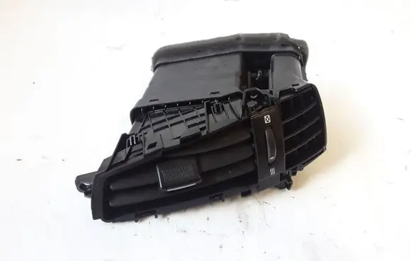 KIA Ceed Dash center air vent grill 808824