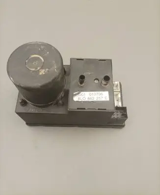 Audi A4 S4 B5 8D Central locking motor 8L0862257E 01010796