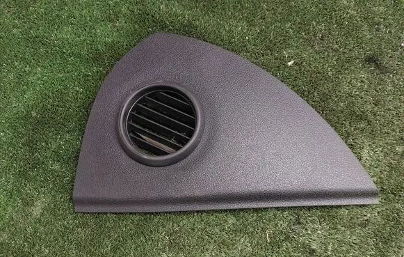 Audi Q7 4M Dashboard side end trim 4L0857085