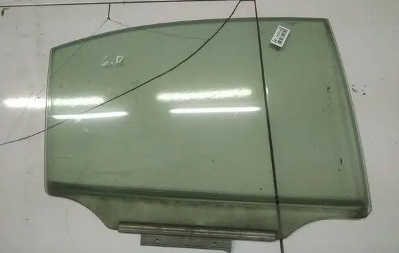 Lexus IS 220D-250-350 Rear door window glass AS2