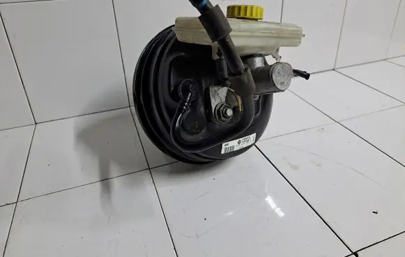 Audi A6 S6 C6 4F Brake booster 4F0612105G