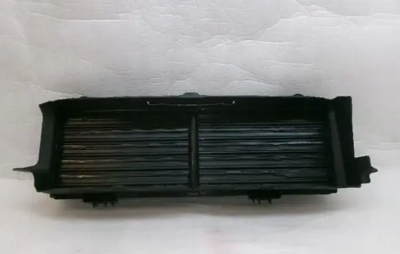 Peugeot 3008 II Intercooler air guide/duct channel 9811409180