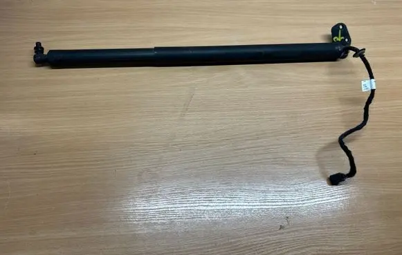 Porsche Cayenne (92A) Tailgate strut 7P5827851L
