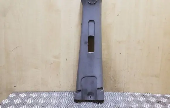 KIA Sorento (B) pillar trim (top) 858263E000