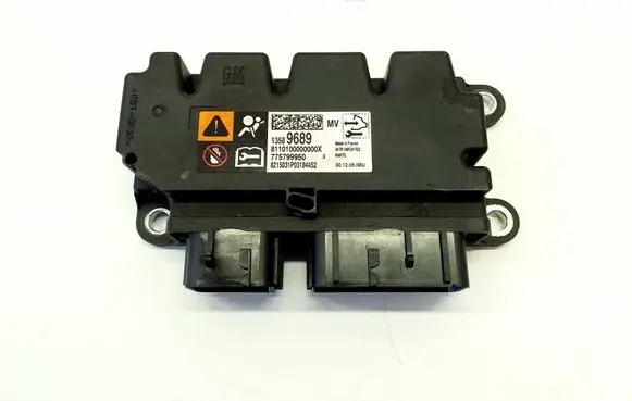 Opel Zafira C Airbag control unit/module 13589689
