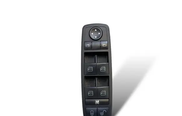 Mercedes-Benz A W169 Electric window control switch A1698206610 03728260