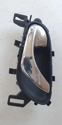 Nissan Qashqai Rear door interior handle