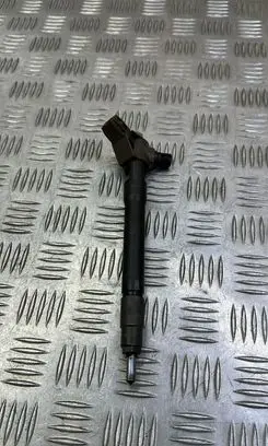 Mazda 6 Fuel injector 3C10210A